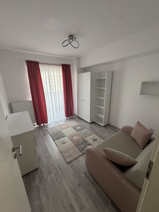 Inchiriez Apartament zona Coresii, (Maurer)