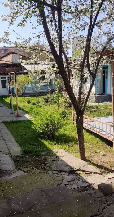 Алмазарский район Карасарай 5 соток земли под застройку срочно