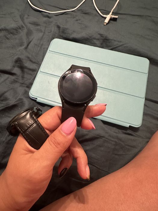 Срочно продам Самсунг watch 3