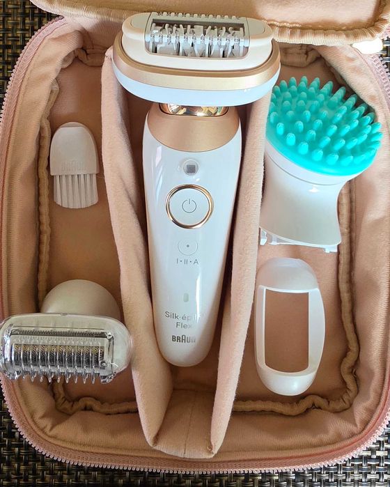 Продавам Braun Silk-épil 9 Flex – висок клас епилатор с гъвкава глава и богат комплект приставки
