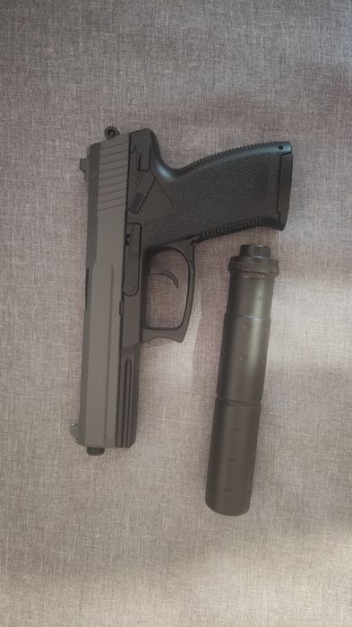 Airsoft спрингов пистолет