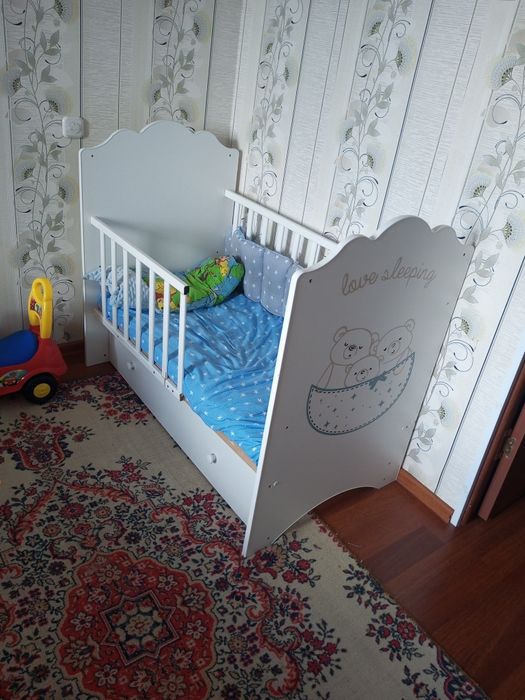 Продам детскую кровать