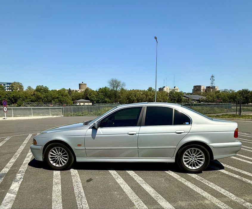 Bmw seria 5 e39 525ia Facelift , an 2002 , Webasto , in stare stock de fabrica