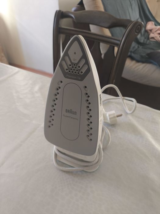 Продам утюг Braun