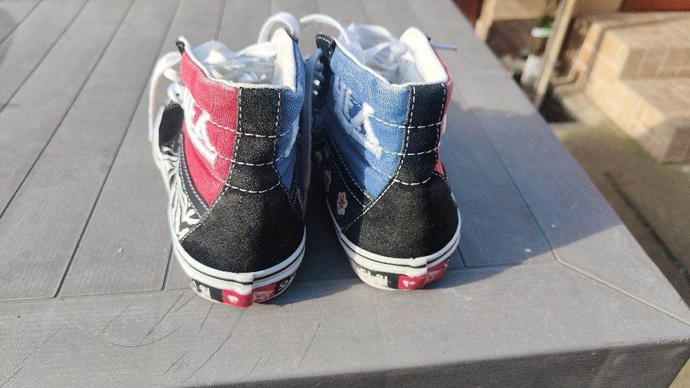 Vând teniși Vans sk8 high, 38.5