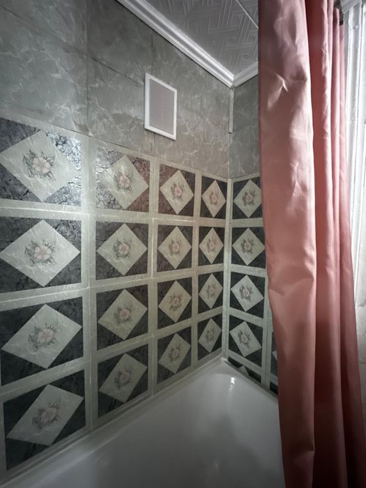 Продам квартиру в Пришахтинске