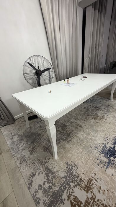 Продам стол срочно