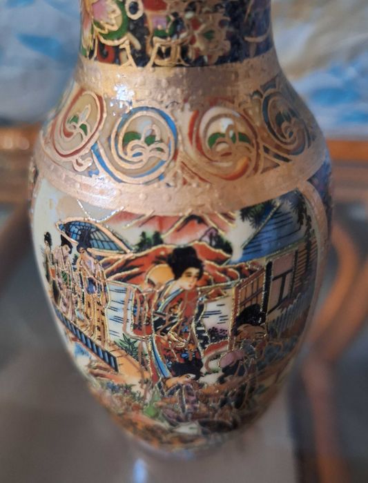 Малка порцеланова китайска ваза