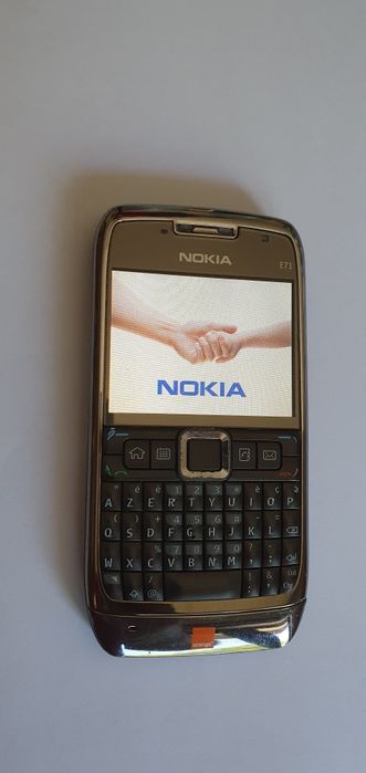 Telefon Nokia E71