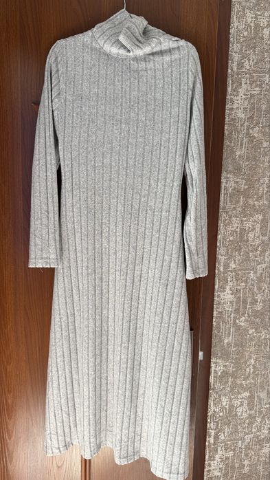 Платье новые s-m