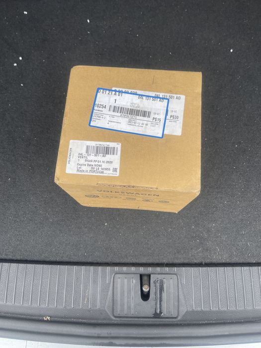 Supapa EGR Volkswagen Passat B8 (2014-2019) cod 04L131501 AD