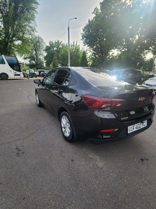 Onix LTZ sotiladi