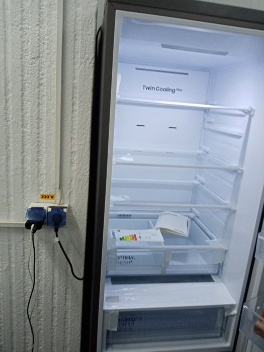 Vând combina frigorifica Samsung Clasa A