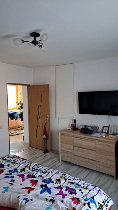 Vând casa în Orsova