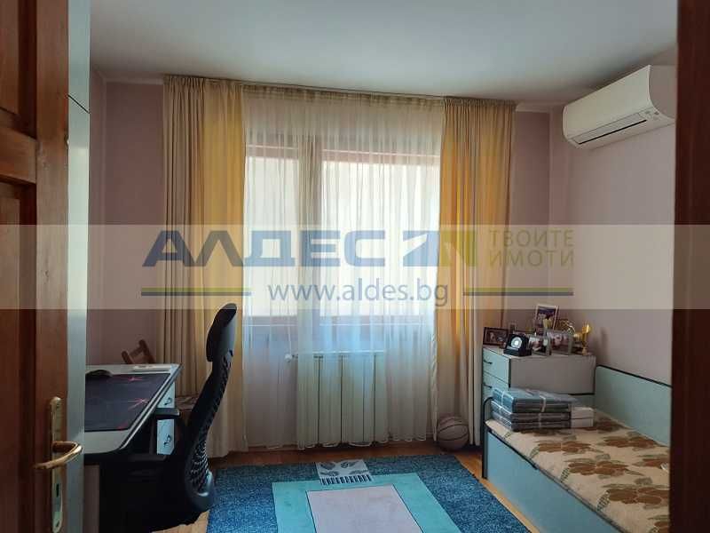 Дава се под наем Тристаен апартамент в София, Редута - 136 кв.м за 850 € - Снимка #9