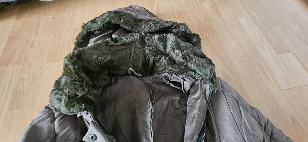 Geaca groasa iarna kaki