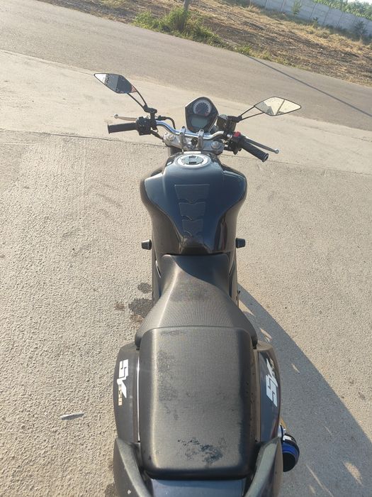 Suzuki sv 650,N 2007 14000 km verificați .