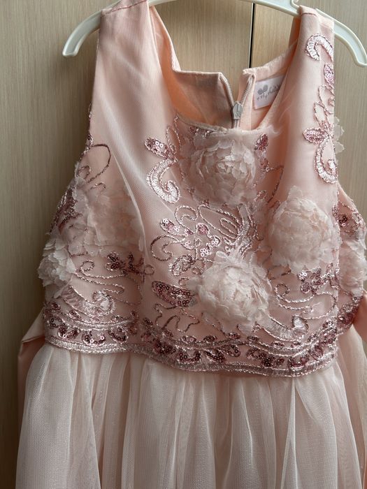 Нарядное платье для девочки