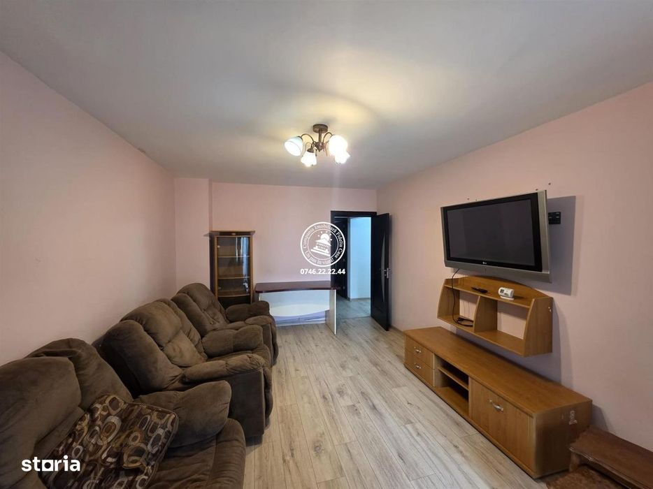 Apartament 2 camere de vanzare - 2 balcoane, etaj intermediar - CUG
