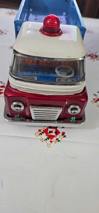 jucarie masina chinezeasca basculanta