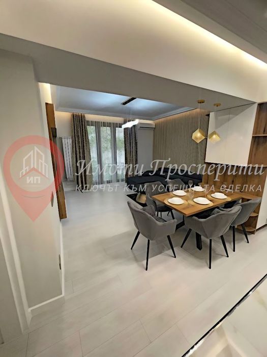 Дава се под наем Тристаен апартамент в София, Център - 85 кв.м за 1350 € - Снимка #3