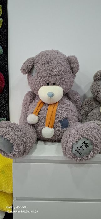 Отдам  2 больших медведей