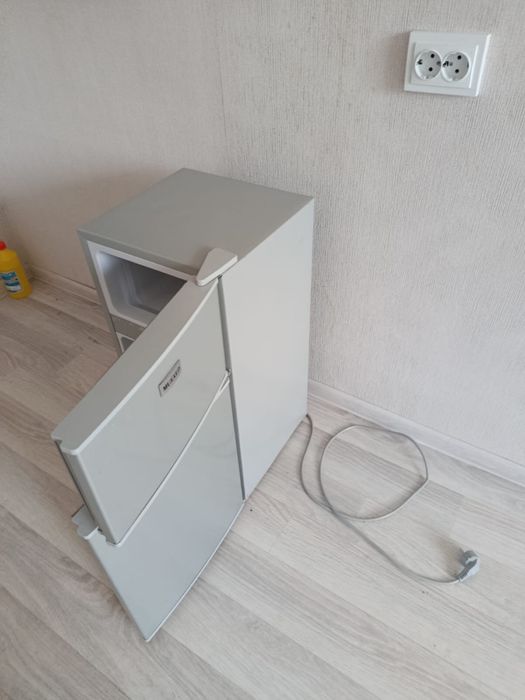 Холодильник продам