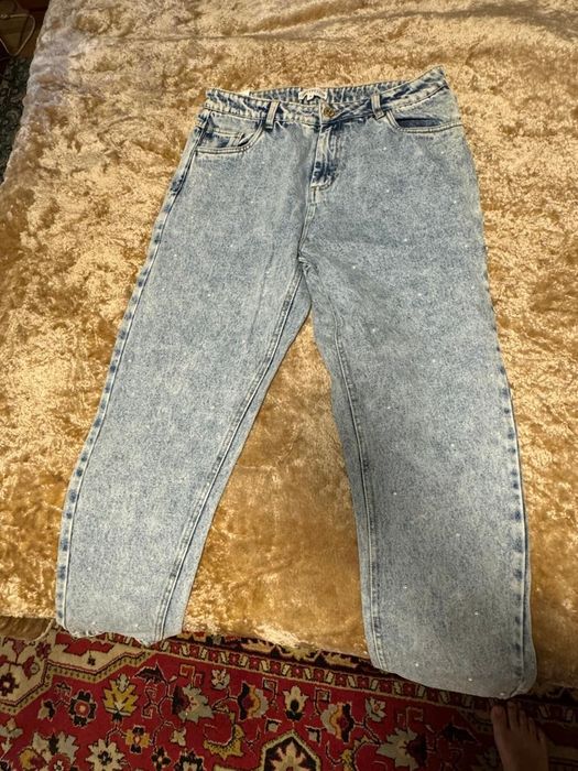 Продам джинсы совершенно новые
