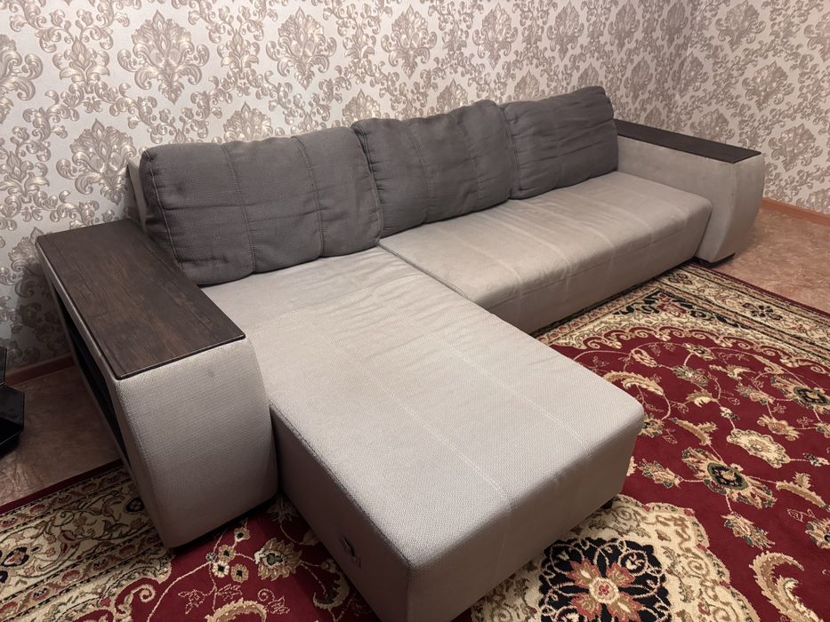 Диван для гостиной