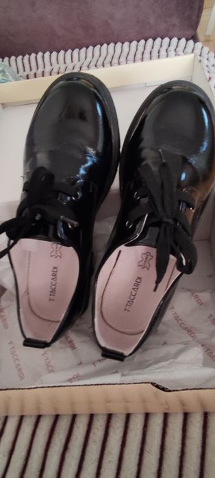 Туфли лакированные школьные