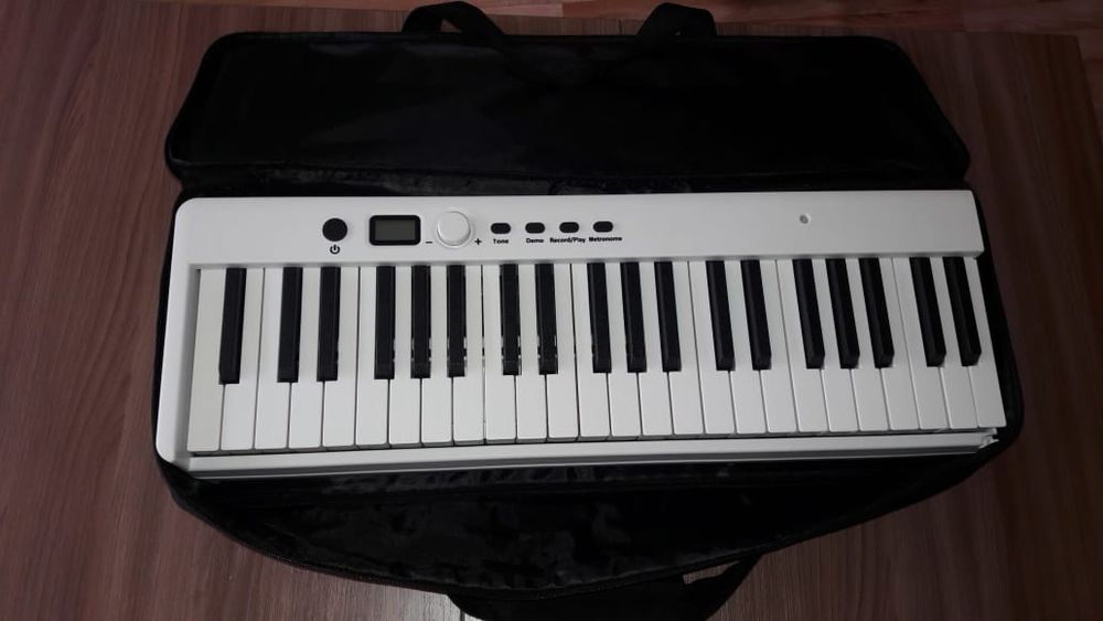 Продам электронное пианино