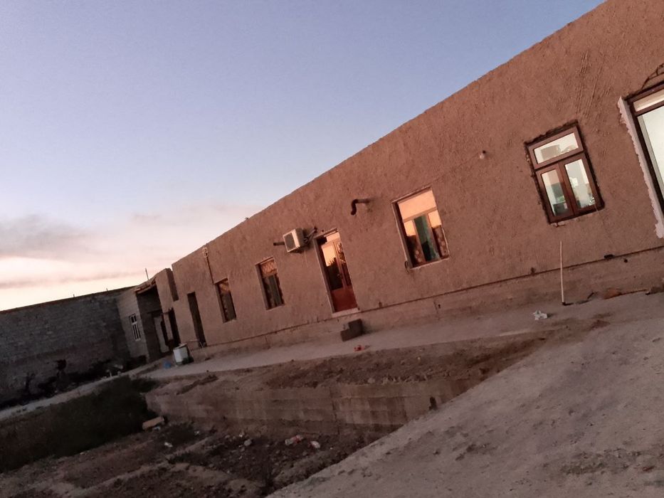 Ховли 9 сотих янги сув газ свет бор атрофи уралган