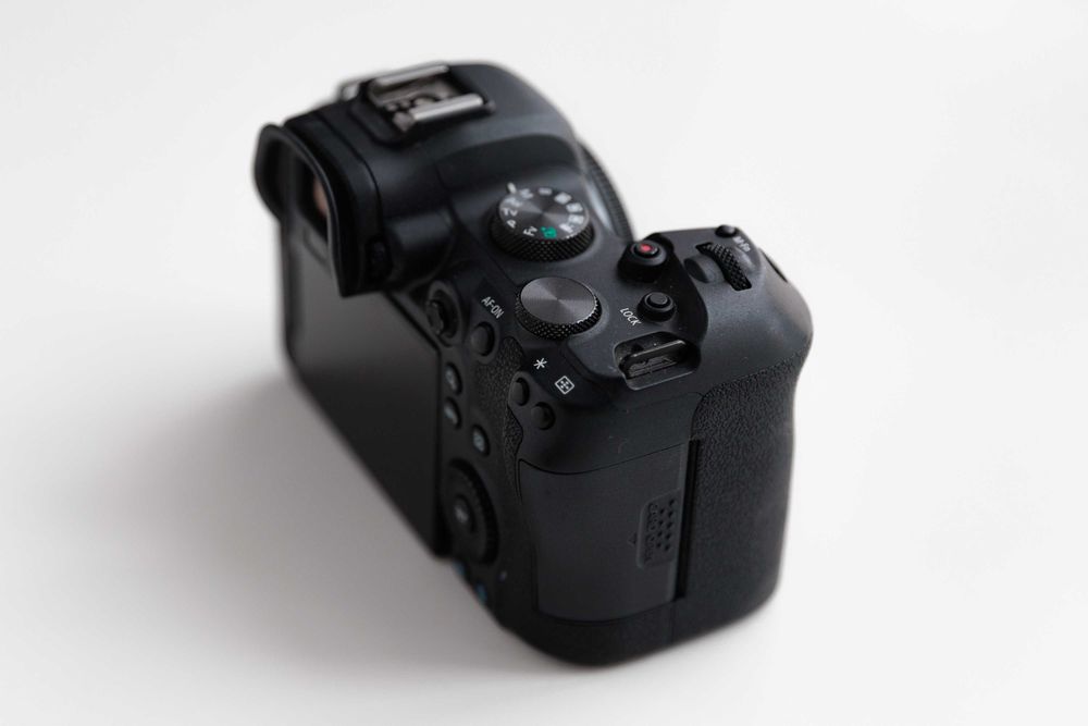 Canon R6 Body продам