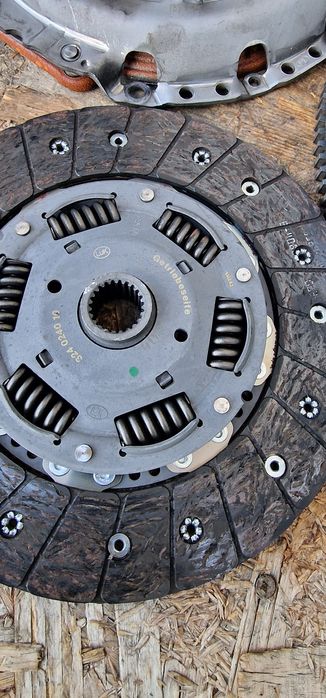 Ambreiaj 2.5 v6 audi a4 b6 skoda superb passat 2.5 v6