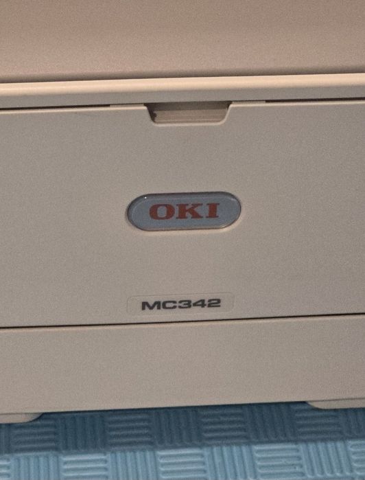 Imprimantă multifuncțională