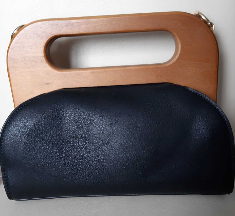 Чанта с дървени дръжки