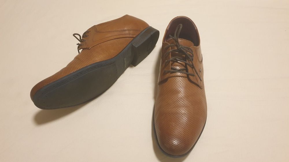 Pantofi piele, marime 44- barbati