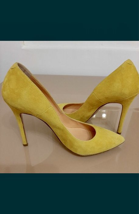 Pantofi stiletto Musette, piele intoarsa galben, marimea 40