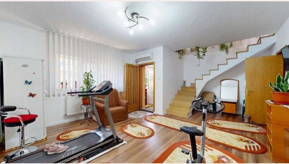 Casa de vanzare Voluntari - 8 Camere ( Parter + Mansarda )