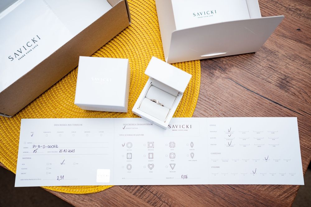 Inel Savicki – aur alb 585, diamant certificat, cutie