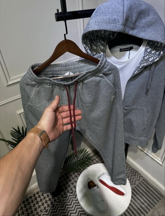 Костюм полностью набор