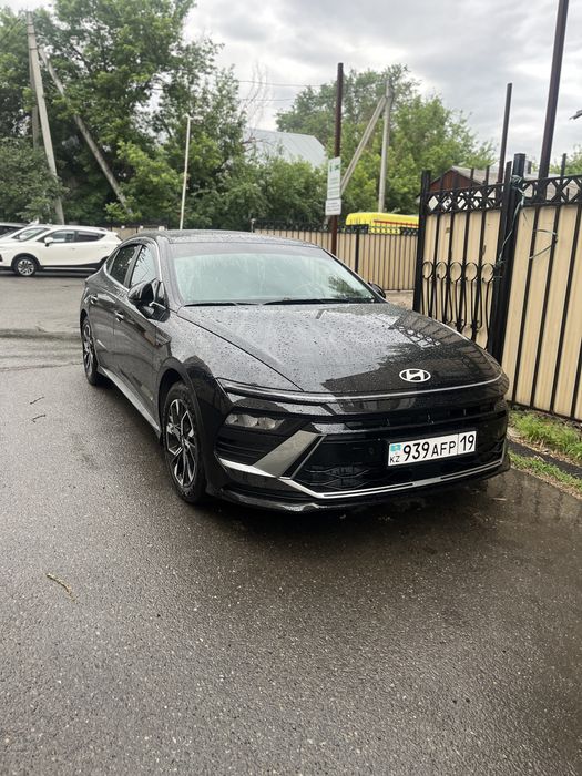 Срочно продам машину хьюндай соната