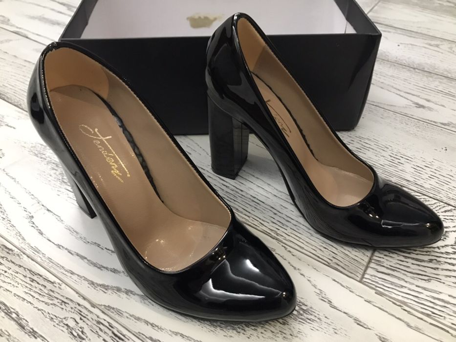 Дамски обувки