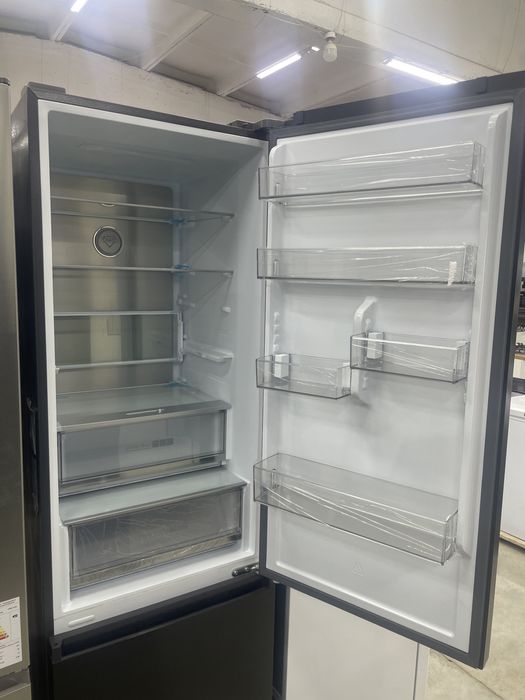 Продам Холодильник ALMAGREEN 387DK