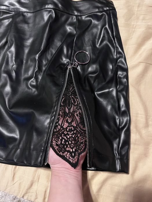 Fusta imitatie piele