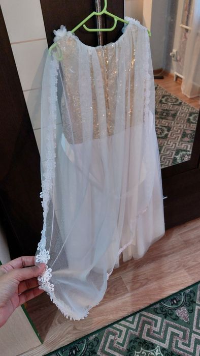 Нарядное платье для девочки