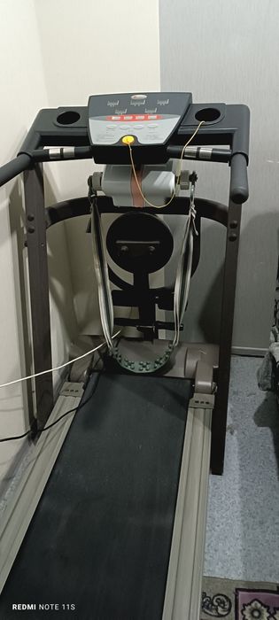 Продам беговую дорожку