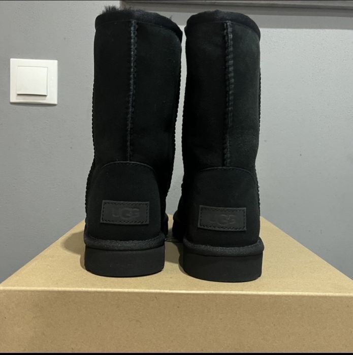 Нови ботушки UGG