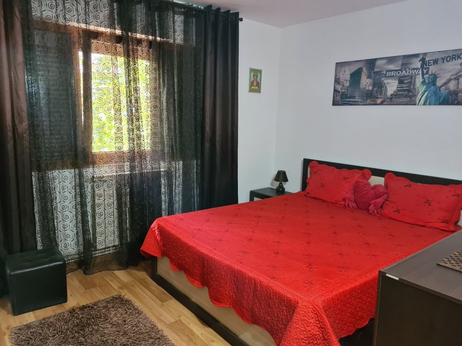 Vând apartament 3 camere