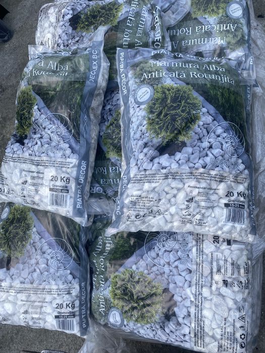 Pitră albă ornamentală